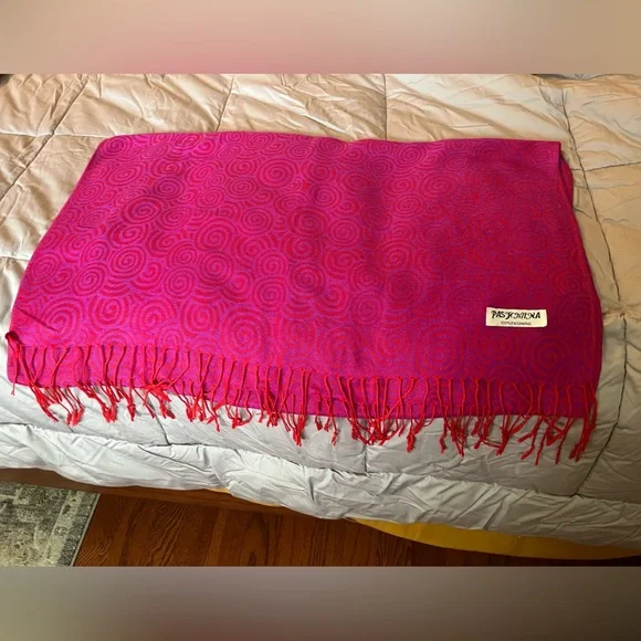 Pashmina Scarf in Fuchsia Pattern - Picture 9 of 11